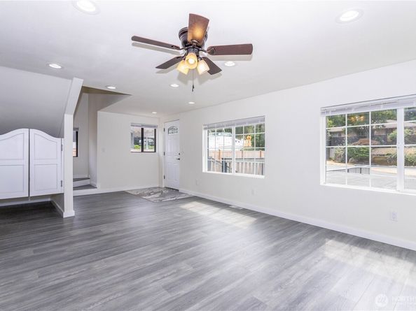 2644 SW 112th Street, Seattle WA 98146