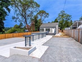 2644 SW 112th Street, Seattle WA 98146