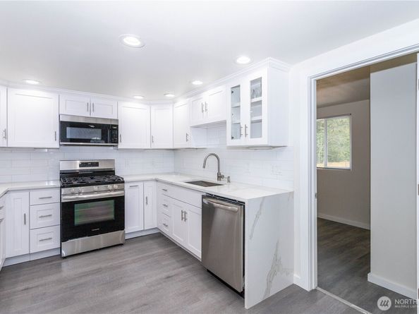 2644 SW 112th Street, Seattle WA 98146