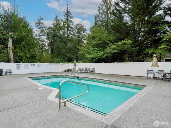740 241st Lane SE, Sammamish WA 98074