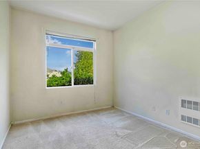 740 241st Lane SE, Sammamish WA 98074