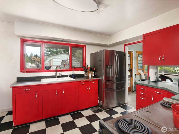 122 S National Avenue, Bremerton WA 98312
