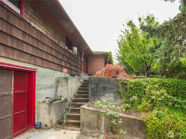 122 S National Avenue, Bremerton WA 98312