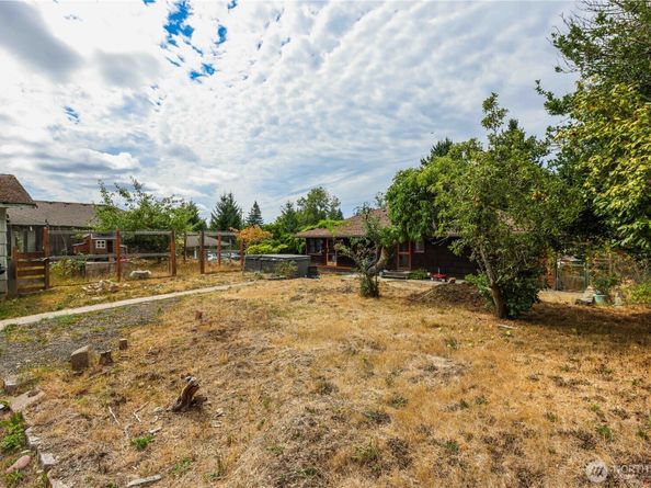 122 S National Avenue, Bremerton WA 98312