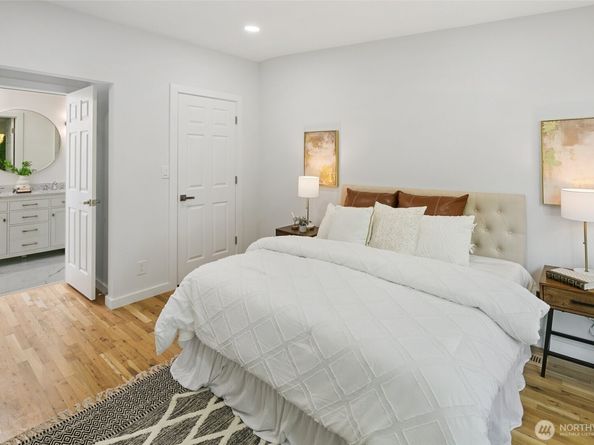 12569 37th Avenue NE, Seattle WA 98125