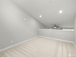 6439 139th Avenue NE 31, Redmond WA 98052