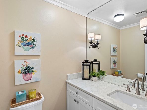 10749 Glen Acres Dr S S 10749, Seattle WA 98168