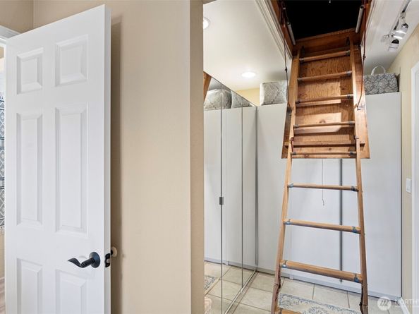 10749 Glen Acres Dr S S 10749, Seattle WA 98168