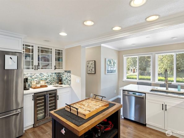 10749 Glen Acres Dr S S 10749, Seattle WA 98168