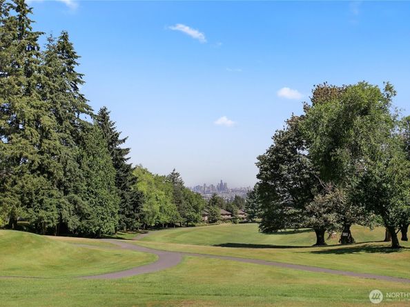 10749 Glen Acres Dr S S 10749, Seattle WA 98168