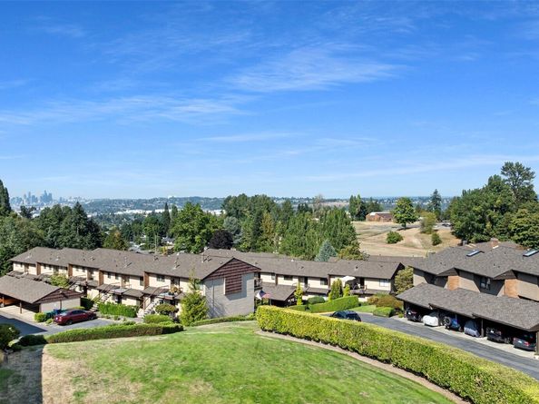 10749 Glen Acres Dr S S 10749, Seattle WA 98168
