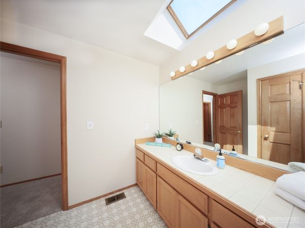 10705 57th Place W, Mukilteo WA 98275
