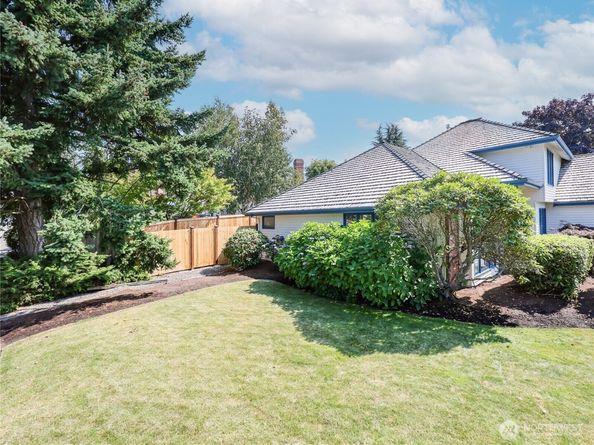 10705 57th Place W, Mukilteo WA 98275
