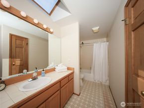 10705 57th Place W, Mukilteo WA 98275