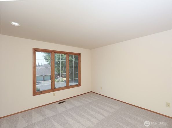 10705 57th Place W, Mukilteo WA 98275