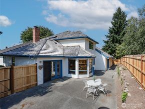 10705 57th Place W, Mukilteo WA 98275