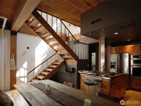 611 Post Avenue 7, Seattle WA 98104