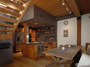 611 Post Avenue 7, Seattle WA 98104