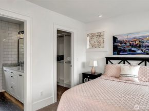 2137 7th Avenue W, Seattle WA 98119