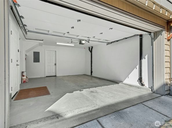 8107 165th Lane NE, Redmond WA 98052