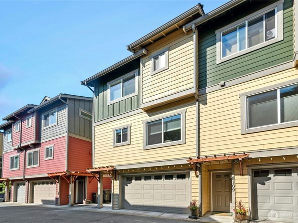 8107 165th Lane NE, Redmond WA 98052