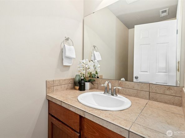 8107 165th Lane NE, Redmond WA 98052