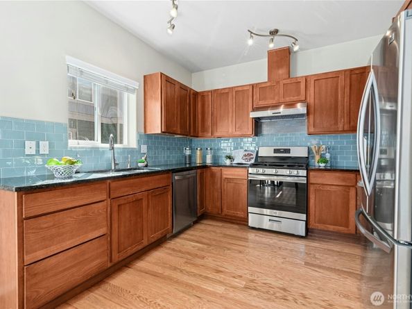 8107 165th Lane NE, Redmond WA 98052