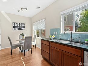 8107 165th Lane NE, Redmond WA 98052
