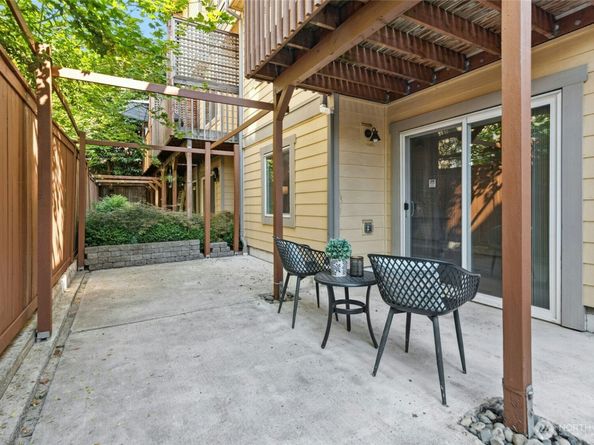 8107 165th Lane NE, Redmond WA 98052