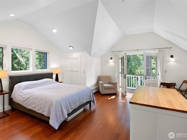 10050 and 10052 NE Winthers Road, Bainbridge Island WA 98110