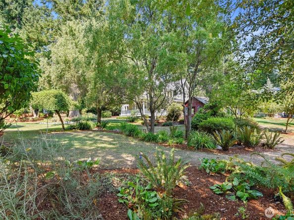 10050 and 10052 NE Winthers Road, Bainbridge Island WA 98110