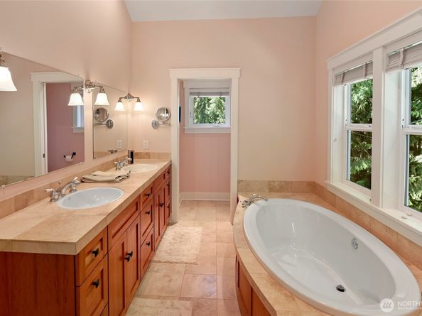 10050 and 10052 NE Winthers Road, Bainbridge Island WA 98110