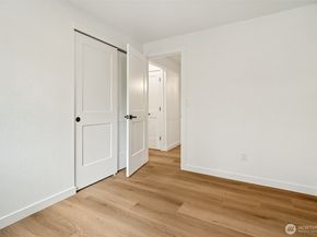 6608 117TH Avenue SE, Bellevue WA 98006