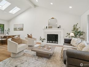6608 117TH Avenue SE, Bellevue WA 98006
