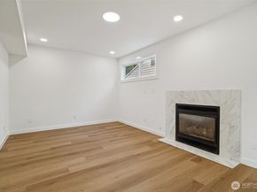 6608 117TH Avenue SE, Bellevue WA 98006