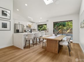6608 117TH Avenue SE, Bellevue WA 98006