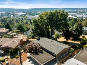 21328 96th Avenue S, Kent WA 98031