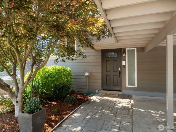 21328 96th Avenue S, Kent WA 98031