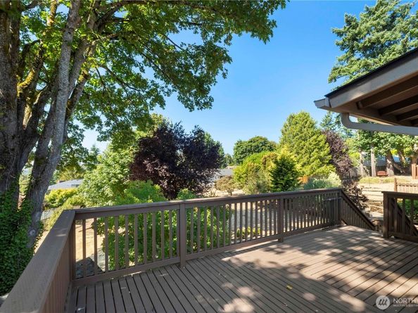 21328 96th Avenue S, Kent WA 98031