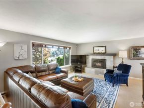21328 96th Avenue S, Kent WA 98031