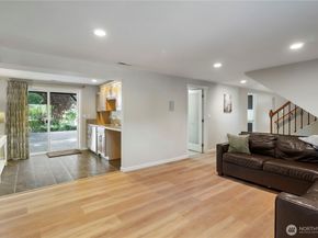 21328 96th Avenue S, Kent WA 98031