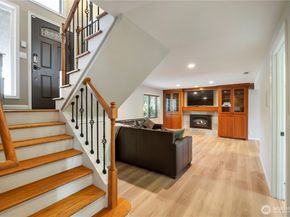 21328 96th Avenue S, Kent WA 98031