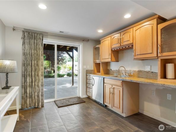 21328 96th Avenue S, Kent WA 98031