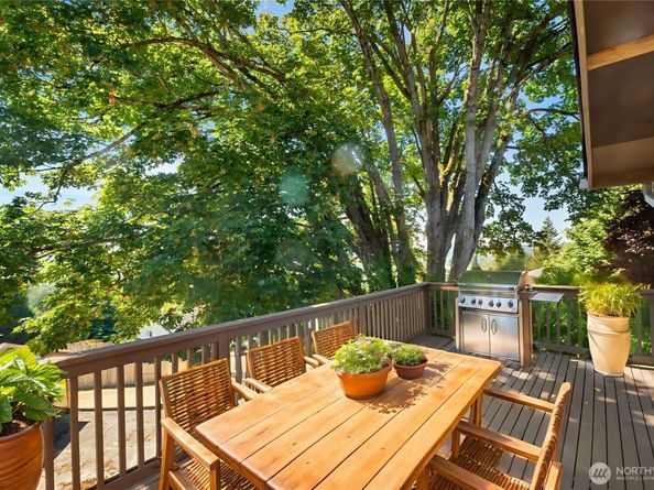 21328 96th Avenue S, Kent WA 98031