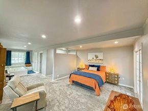 5858 156th Avenue NE, Redmond WA 98052