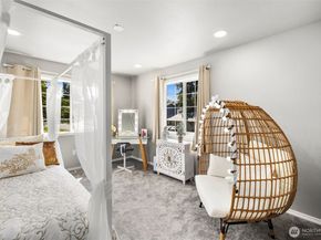 5858 156th Avenue NE, Redmond WA 98052