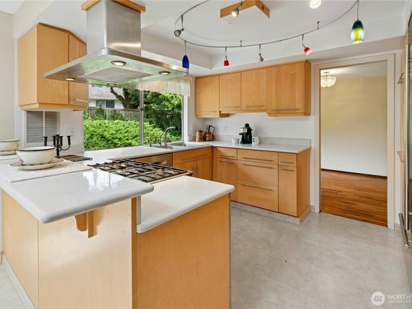 3002 162nd Place SE, Bellevue WA 98008