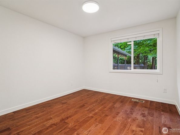13204 NE 190th Place, Woodinville WA 98072