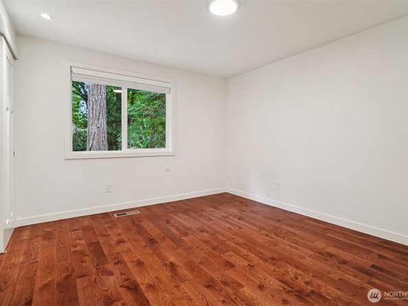 13204 NE 190th Place, Woodinville WA 98072