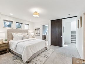 1612 N 46th Street, Seattle WA 98103
